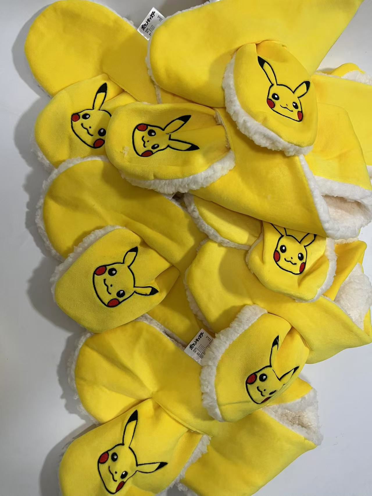 ‼ ️ In stock ‼ ️ Pikachu scarf